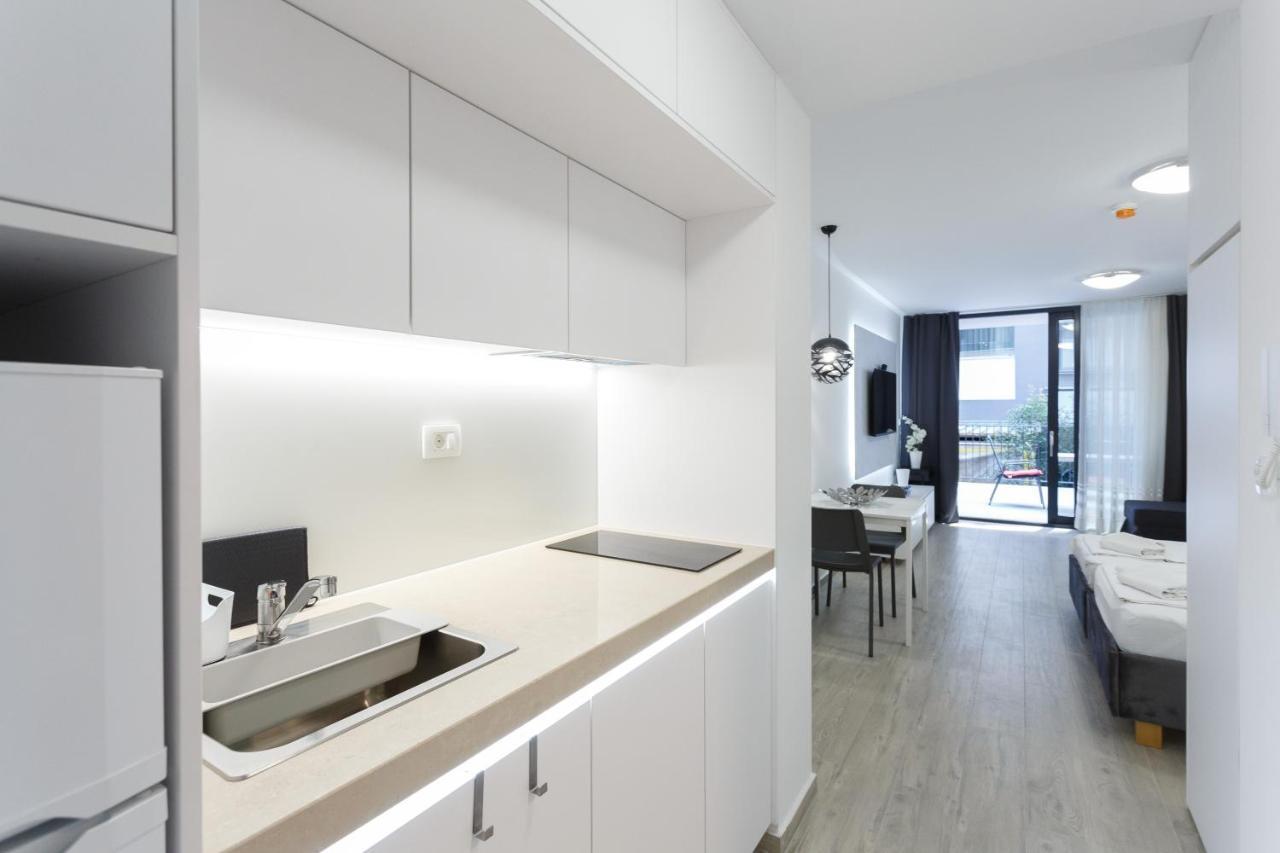 Apartments Sindy And Mendy With Parking Space In The Garage ดูบรอฟนิก ห้อง รูปภาพ
